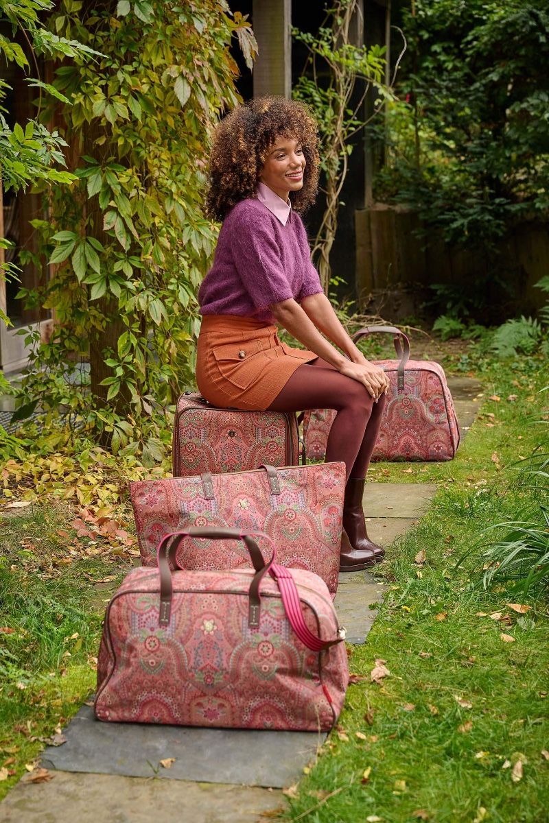 Tovy Weekend Bag Medium Jabali Red – Bild 3