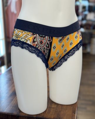 Navy Logoband over Teracotta Pergola