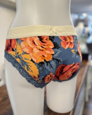 Ivory Logoband over Pixel Garden