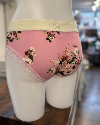 Ivory Logoband over Pretty iin Pink